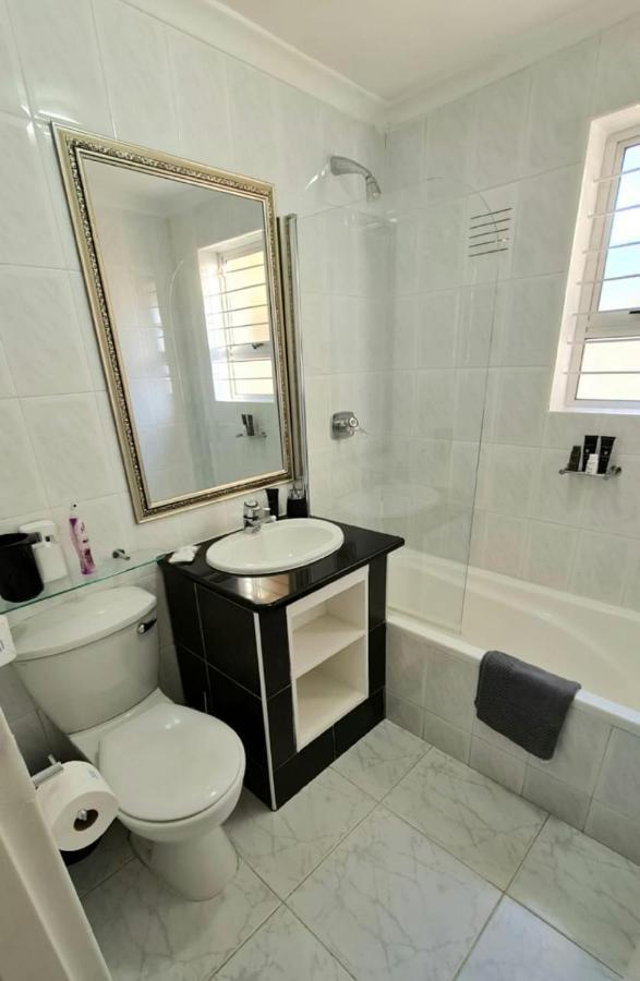 Seaviews Holiday Apartment 2 Cape Town Bagian luar foto